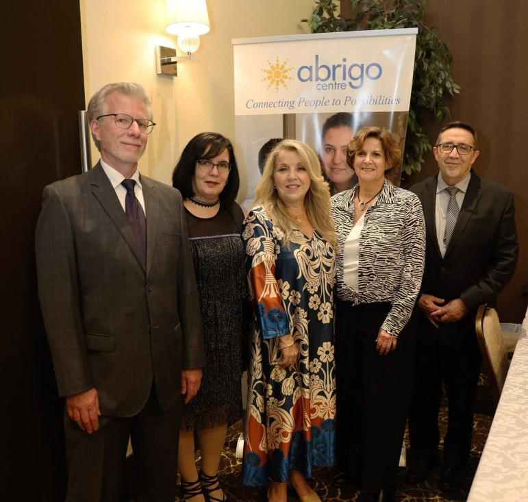 Abrigo’s Fundraising Dinner Inspires Guests to New Heights